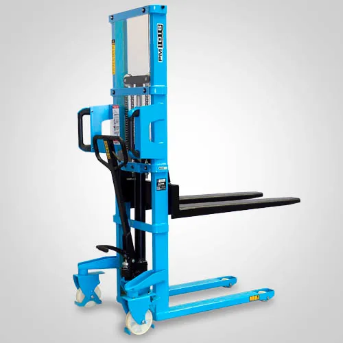 Empilhadeira manual Paletrans PM1016 em Brasília, modelo de 1.000 kg com torre azul